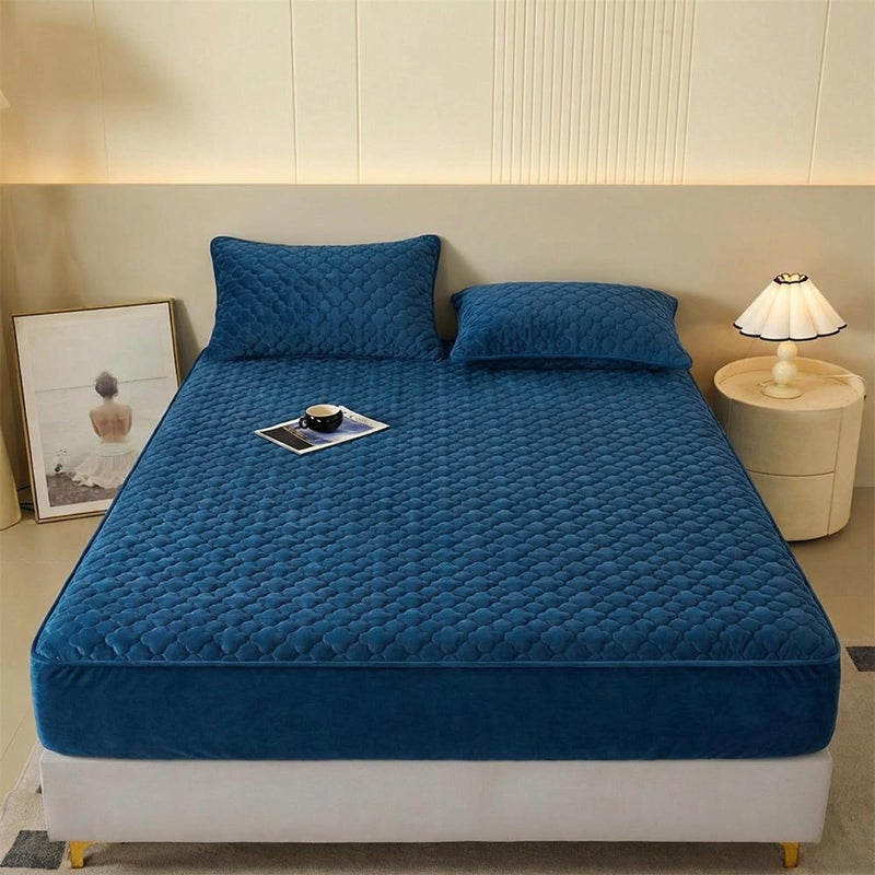 Pangzi Solid Flannel Plush Bedding Fitted Sheet,Velvety Soft Heavyweight Non-Slip Protective Cover for Bed Mattress (Queen, Blue) - Image 1